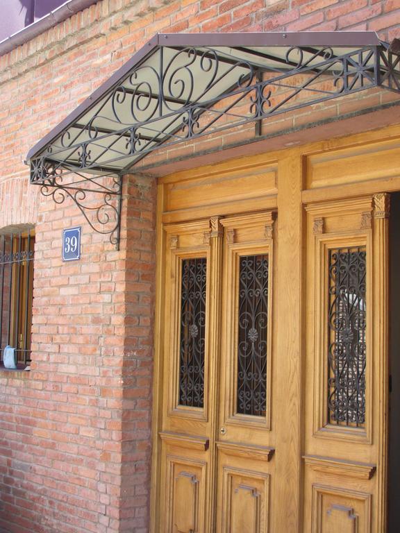 Apartment In The Heart Of Old Tbilisi Exterior photo